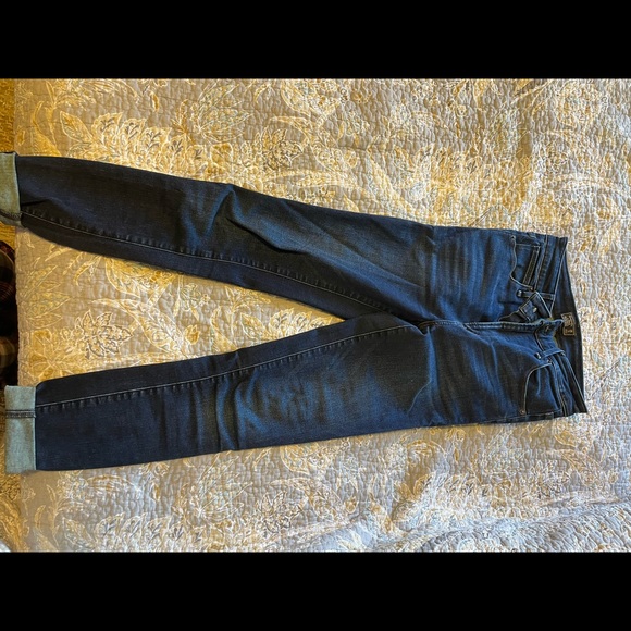 Abercrombie and Fitch Skinny Jeans - Picture 1 of 3